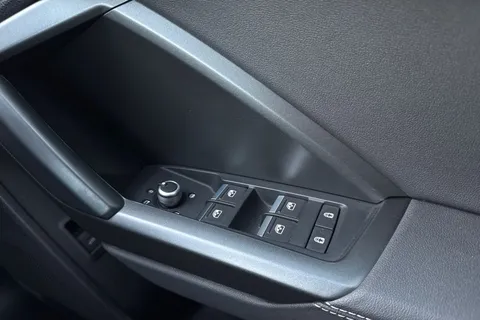 DP22TGF Audi Q3 Black Edition 35 TFSI  150 PS S tronic Thumbnail #55