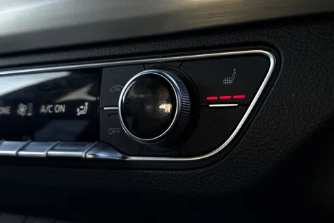 GL73SNV Audi Q5 S line 50 TFSI e quattro 299 PS S tronic Thumbnail #38