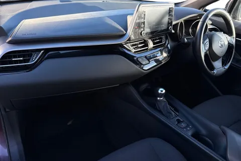 MC72FBK Toyota C-Hr 1.8 Hybrid Icon 5dr CVT Thumbnail #3