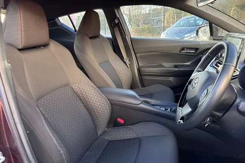 MC72FBK Toyota C-Hr 1.8 Hybrid Icon 5dr CVT Thumbnail #22