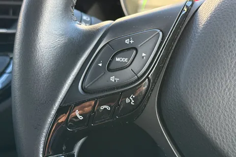 MC72FBK Toyota C-Hr 1.8 Hybrid Icon 5dr CVT Thumbnail #37