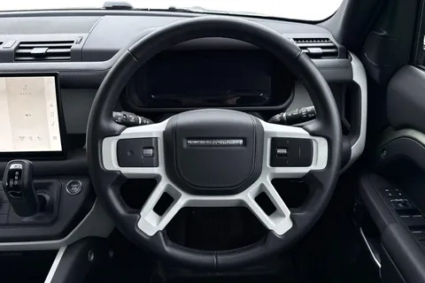 KT74YGU Land Rover Defender 110 3.0 D350 X-Dynamic HSE 5dr Thumbnail #17