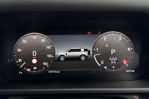 KT74YGU Land Rover Defender 110 3.0 D350 X-Dynamic HSE 5dr Thumbnail #18
