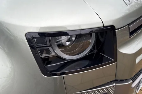KT74YGU Land Rover Defender 110 3.0 D350 X-Dynamic HSE 5dr Thumbnail #19