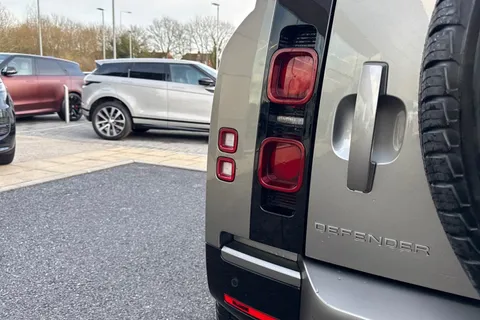 KW74UBF Land Rover Defender 110 3.0 D350 X-Dynamic HSE 5dr Thumbnail #28