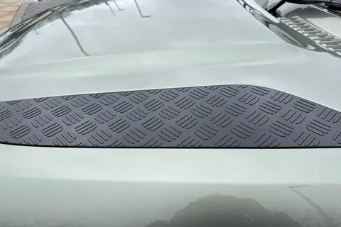 KT74YGU Land Rover Defender 110 3.0 D350 X-Dynamic HSE 5dr Thumbnail #30