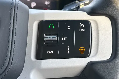 KW74UBF Land Rover Defender 110 3.0 D350 X-Dynamic HSE 5dr Thumbnail #34