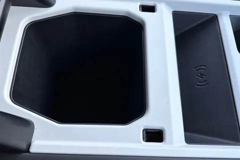 KW74UBF Land Rover Defender 110 3.0 D350 X-Dynamic HSE 5dr Thumbnail #48