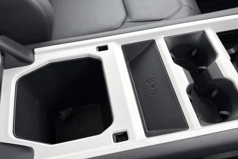 KT74YGU Land Rover Defender 110 3.0 D350 X-Dynamic HSE 5dr Thumbnail #52