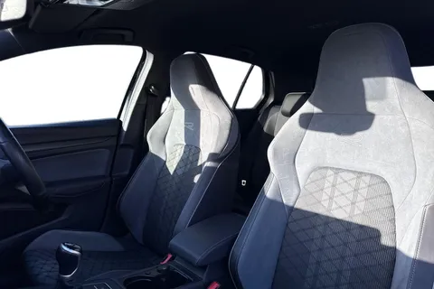 PF71LSK Volkswagen Golf 1.5 TSI R-Line 5dr Thumbnail #11