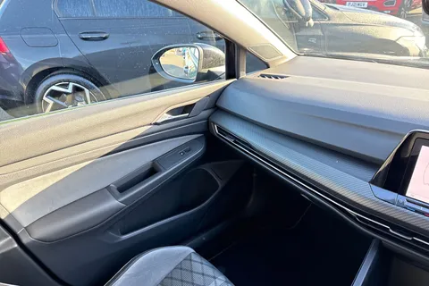 PF71LSK Volkswagen Golf 1.5 TSI R-Line 5dr Thumbnail #15