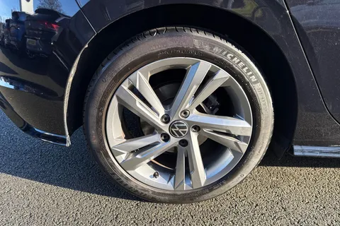 PF71LSK Volkswagen Golf 1.5 TSI R-Line 5dr Thumbnail #22