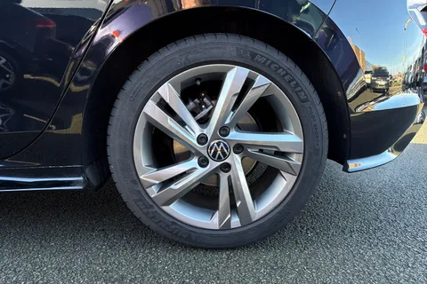 PF71LSK Volkswagen Golf 1.5 TSI R-Line 5dr Thumbnail #23