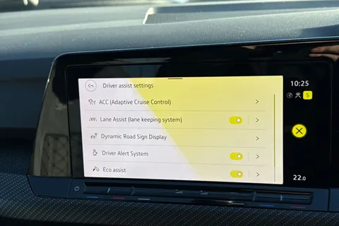 PF71LSK Volkswagen Golf 1.5 TSI R-Line 5dr Thumbnail #31