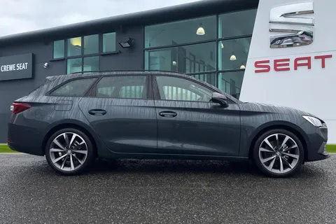 DK75VHZ SEAT Leon 1.5 eTSI MHEV FR Sport Estate 5dr Petrol Hybrid DSG Euro 6 (s/s) (150 ps) Thumbnail #4