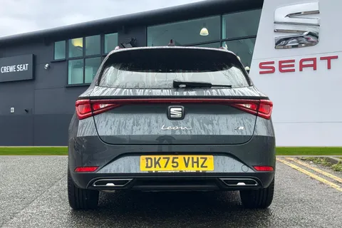 DK75VHZ SEAT Leon 1.5 eTSI MHEV FR Sport Estate 5dr Petrol Hybrid DSG Euro 6 (s/s) (150 ps) Thumbnail #5