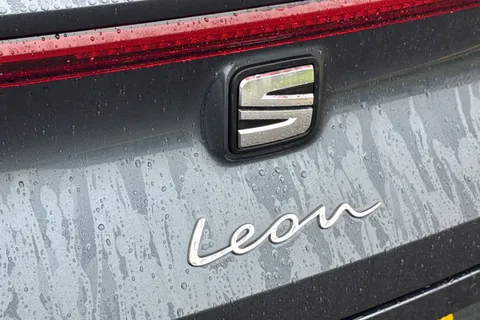 DK75VHZ SEAT Leon 1.5 eTSI MHEV FR Sport Estate 5dr Petrol Hybrid DSG Euro 6 (s/s) (150 ps) Thumbnail #29