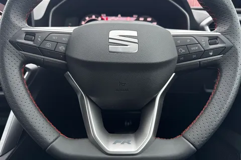 DK75VHZ SEAT Leon 1.5 eTSI MHEV FR Sport Estate 5dr Petrol Hybrid DSG Euro 6 (s/s) (150 ps) Thumbnail #36