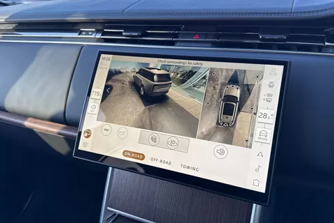 VA23NMJ Land Rover Range Rover P550e Autobiography 5dr Thumbnail #14