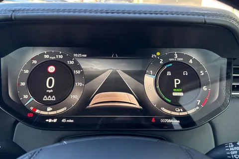 VA23NMJ Land Rover Range Rover P550e Autobiography 5dr Thumbnail #18