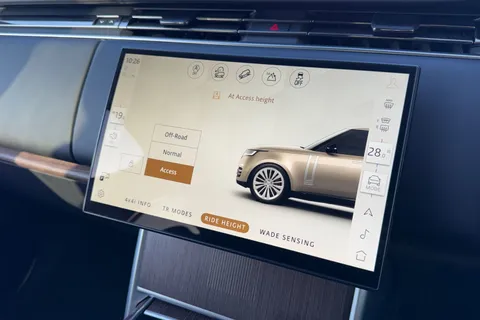 VA23NMJ Land Rover Range Rover P550e Autobiography 5dr Thumbnail #42