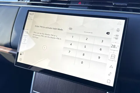 VA23NMJ Land Rover Range Rover P550e Autobiography 5dr Thumbnail #44