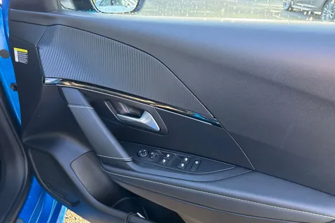 21 of 67 for PEUGEOT e-208 50kWh GT Premium Auto 5dr