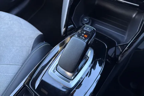 23 of 67 for PEUGEOT e-208 50kWh GT Premium Auto 5dr