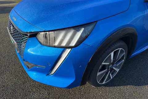 26 of 67 for PEUGEOT e-208 50kWh GT Premium Auto 5dr