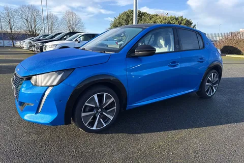 27 of 67 for PEUGEOT e-208 50kWh GT Premium Auto 5dr