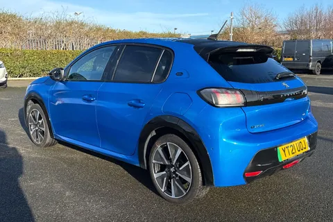 29 of 67 for PEUGEOT e-208 50kWh GT Premium Auto 5dr