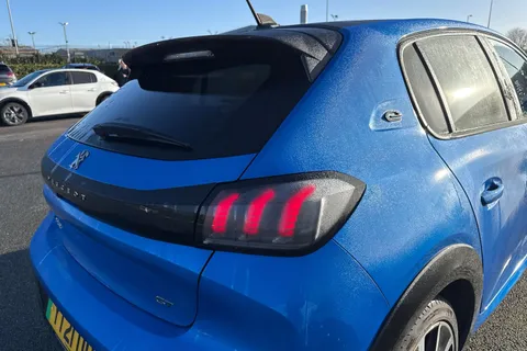 31 of 67 for PEUGEOT e-208 50kWh GT Premium Auto 5dr