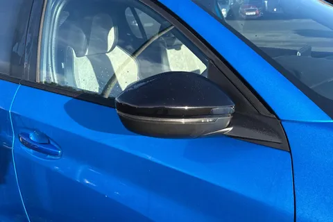 36 of 67 for PEUGEOT e-208 50kWh GT Premium Auto 5dr