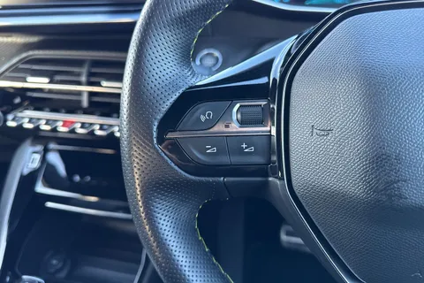 38 of 67 for PEUGEOT e-208 50kWh GT Premium Auto 5dr