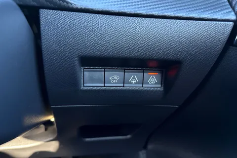 41 of 67 for PEUGEOT e-208 50kWh GT Premium Auto 5dr