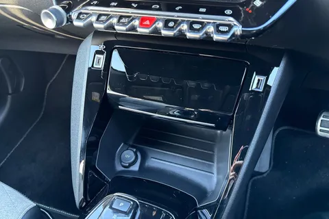 58 of 67 for PEUGEOT e-208 50kWh GT Premium Auto 5dr