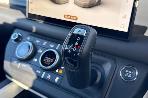 KW74FXV Land Rover Defender 110 3.0 D350 X-Dynamic HSE 5dr Thumbnail #15