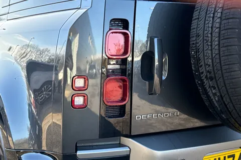 KW74FXV Land Rover Defender 110 3.0 D350 X-Dynamic HSE 5dr Thumbnail #21