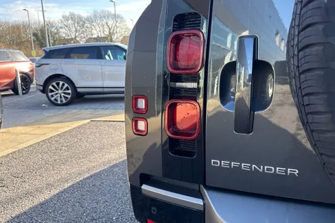 KW74FXV Land Rover Defender 110 3.0 D350 X-Dynamic HSE 5dr Thumbnail #28