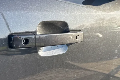 KW74FXV Land Rover Defender 110 3.0 D350 X-Dynamic HSE 5dr Thumbnail #31