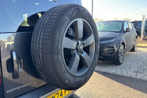 KW74FXV Land Rover Defender 110 3.0 D350 X-Dynamic HSE 5dr Thumbnail #32