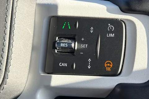 KW74FXV Land Rover Defender 110 3.0 D350 X-Dynamic HSE 5dr Thumbnail #35