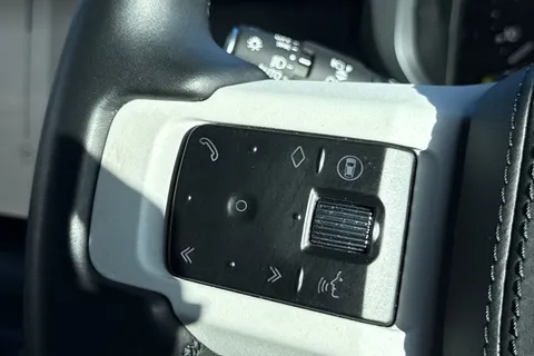 KW74FXV Land Rover Defender 110 3.0 D350 X-Dynamic HSE 5dr Thumbnail #36