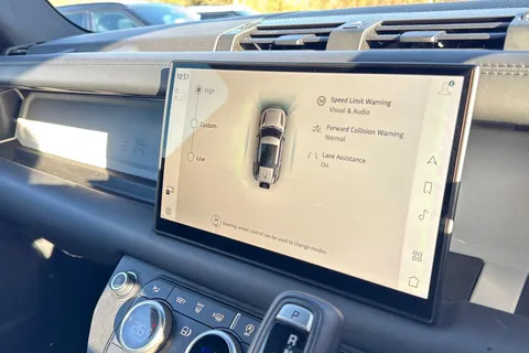 KW74FXV Land Rover Defender 110 3.0 D350 X-Dynamic HSE 5dr Thumbnail #44