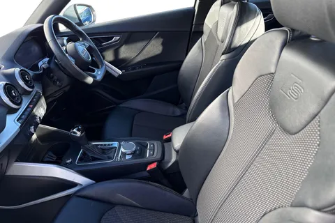 FV70PMY Audi Q2 S line 35 TFSI 150 PS S tronic Thumbnail #17