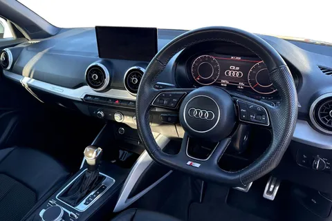 FV70PMY Audi Q2 S line 35 TFSI 150 PS S tronic Thumbnail #19