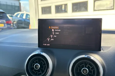 FV70PMY Audi Q2 S line 35 TFSI 150 PS S tronic Thumbnail #40