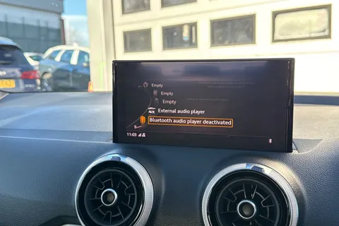 FV70PMY Audi Q2 S line 35 TFSI 150 PS S tronic Thumbnail #42