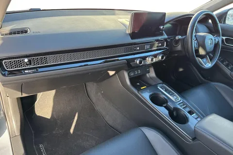 15 of 55 for HONDA CIVIC 2.0 eHEV Advance 5dr CVT