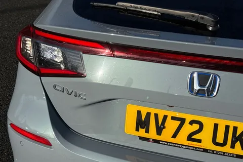 24 of 55 for HONDA CIVIC 2.0 eHEV Advance 5dr CVT